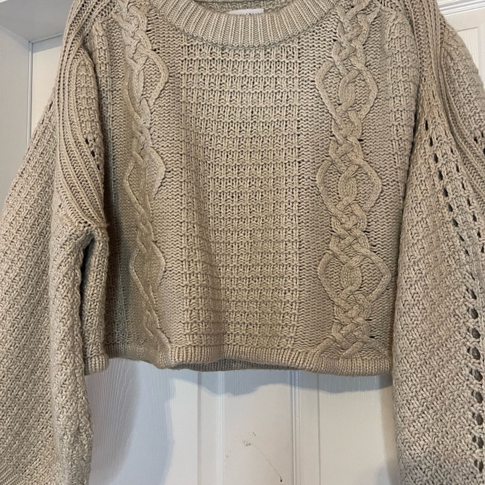 Gianni Bini Crop Beige Cable Knit Sweater